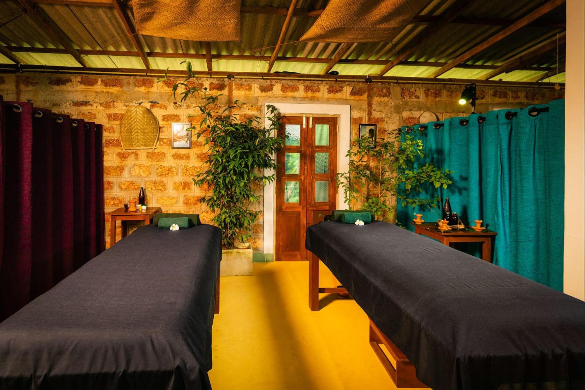 Sath Villa Naadi Ayurveda Resort Moragalla ภายนอก รูปภาพ