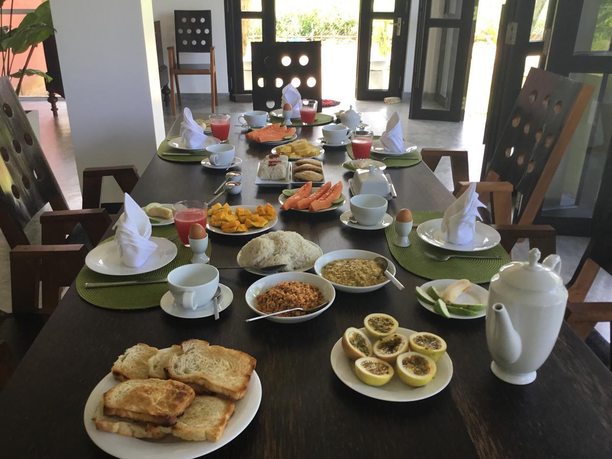 Sath Villa Naadi Ayurveda Resort Moragalla ภายนอก รูปภาพ